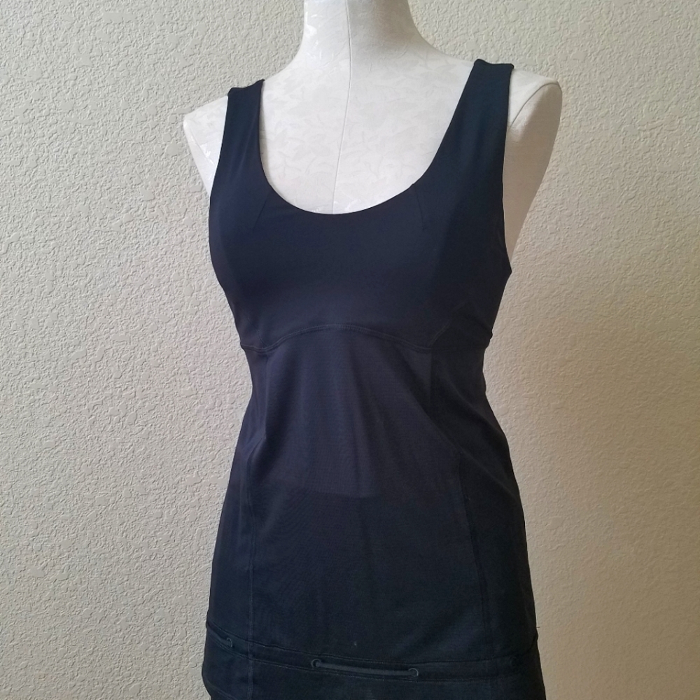 lululemon athletica Black Scoop Neck Tank Top